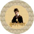 Kulatý jedlý obrázek na dort – Harry Potter, s hůlkou a znaky Nebelvíru (hnědá, žlutá, černá)