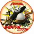 Kulatý jedlý obrázek na dort – Kung Fu Panda, Po a nápis Kaboom of Doom (žlutá, černá, bílá)