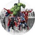 Kulatý jedlý obrázek na dort – Avengers, Hulk na pozadí černobílého města (zelená, červená, šedá)