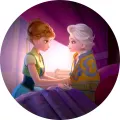 Kulatý jedlý obrázek na dort – Frozen, Anna pečující o Elsu v pokoji (fialová, žlutá, modrá)