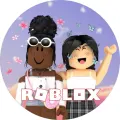 Kulatý jedlý obrázek na dort – Roblox, dvě dívky, donut a motýlci (růžová, fialová, modrá)