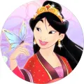 Kulatý jedlý obrázek na dort – Mulan, princezna s modrým motýlkem (červená, růžová, zlatá)