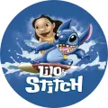 Kulatý jedlý obrázek na dort – Lilo a Stitch, surfování na mořské vlně (modrá, bílá)