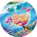 Kulatý jedlý obrázek na dort – Barbie, mořská panna s delfínem a vlnou (modrá, růžová, tyrkysová)