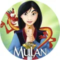 Kulatý jedlý obrázek na dort – Mulan, s mečem a drakem Mushu (zelená, červená, modrá)