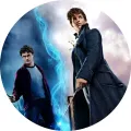 Kulatý jedlý obrázek na dort – Fantastická zvířata, Mlok a Harry Potter (modrá, tyrkysová, černá)