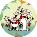 Kulatý jedlý obrázek na dort – Křemílek a Vochomůrka, společná šála a listy (bílá, zelená, žlutá)