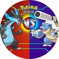 Kulatý jedlý obrázek na dort – Pokémon, Bitva Mega Charizard X vs Blastoise (modrá, červená, černá)