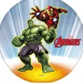 Kulatý jedlý obrázek na dort – Avengers, Hulk a letící Iron Man s logem (zelená, červená, modrá)