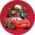 Kulatý jedlý obrázek na dort – Cars, McQueen a Burák na červeném pozadí (červená, hnědá, modrá)