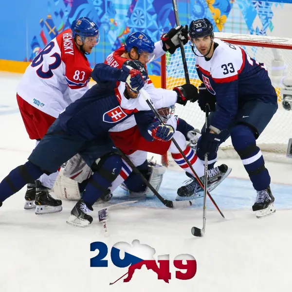 Kulatý jedlý obrázek na dort – Hokej 2019 (modrá, červená, bílá)