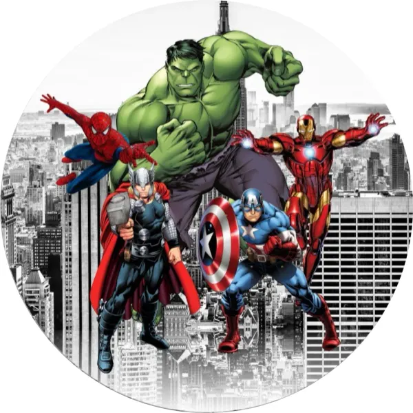 Kulatý jedlý obrázek na dort – Avengers, Hulk na pozadí černobílého města (zelená, červená, šedá)