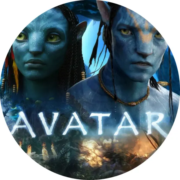 Kulatý jedlý obrázek na dort – Avatar, dvojice Na'vi a svítící nápis (modrá, černá, tyrkysová)