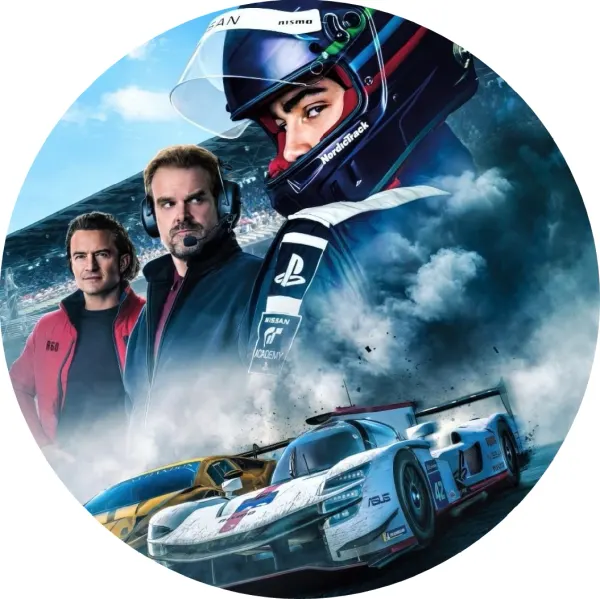 Kulatý jedlý obrázek na dort – Gran Turismo, Jezdec v helmě a kouř (modrá, černá, šedá)