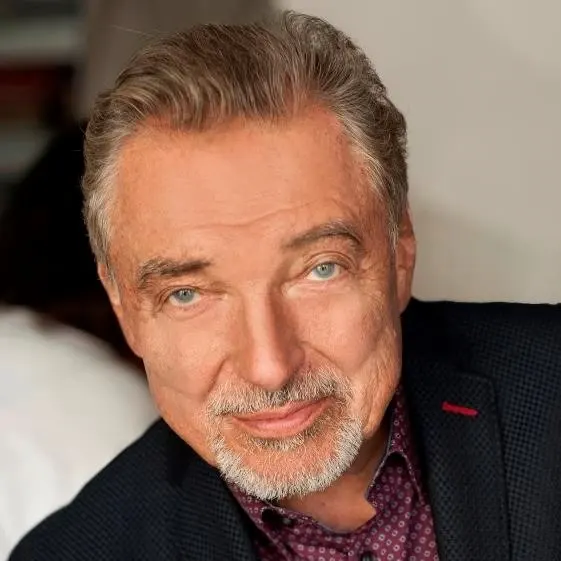 Obdélníkový jedlý obrázek na dort – Karel Gott (černá, šedá, hnědá)