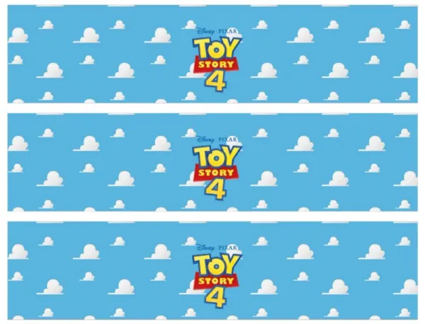 Obdélníkový jedlý obrázek na dort – Toy Story, pásy s mráčky a logem Toy Story 4 (modrá, bílá, žlutá)
