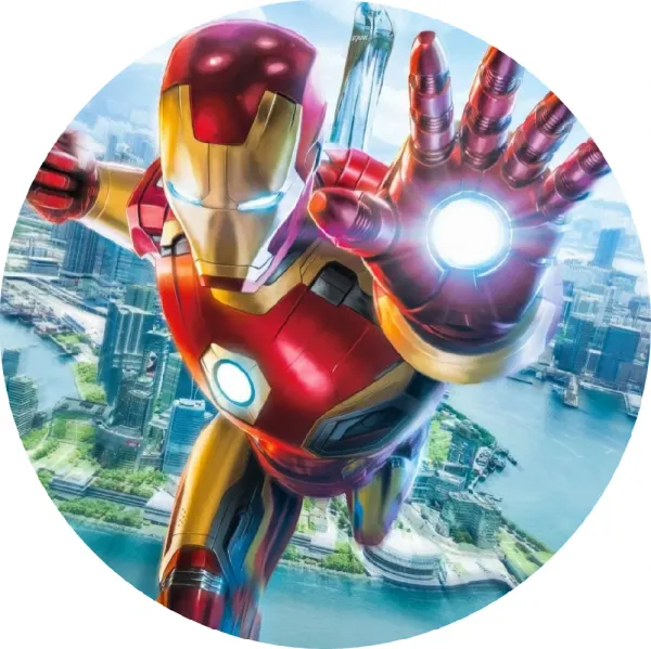 Kulatý jedlý obrázek na dort – Avengers, Iron Man letící nad městem (červená, zlatá, modrá)