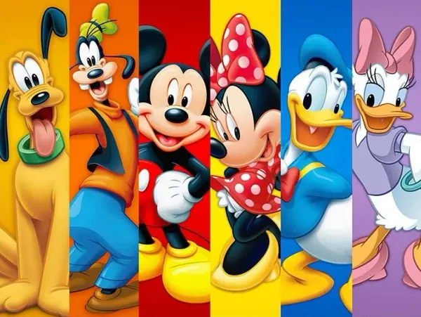 Obdélníkový jedlý obrázek na dort – Walt Disney, postavičky (žlutá, červená, modrá)