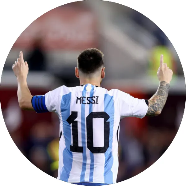 Kulatý jedlý obrázek na dort – Lionel Messi, fotbal (modrá, bílá, černá)