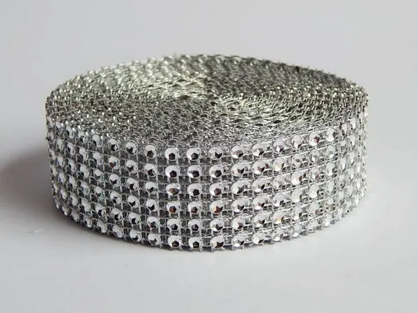Diamantový pás plastový stříbrný (3 cm x 4,57 m)