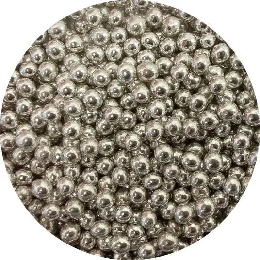Stříbrné lesklé cukrové perličky o velikosti 4 až 5 mm v balení 50 g