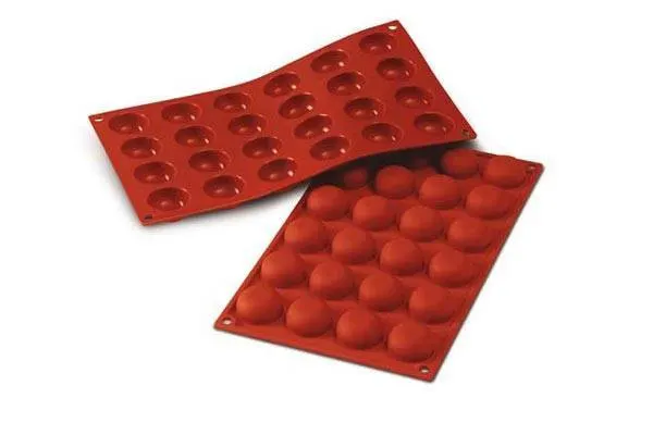 Silikonová forma Silikomart s 24 malými polokoulemi pro zákusky a zmrzlinu, rozměr jedné polokoule 3,4 x 1,6 cm