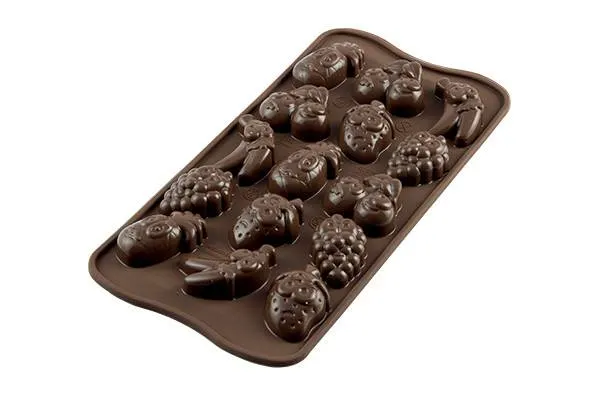 Silikonová forma Silikomart Choco Fruits s pěti tvary ovoce pro čokoládové pralinky