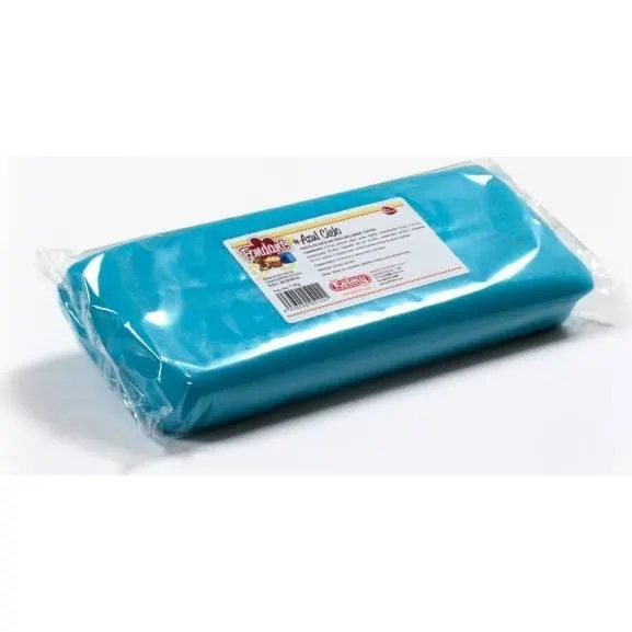Nebesky modrá potahovací hmota Kelmy v balení 1 kg