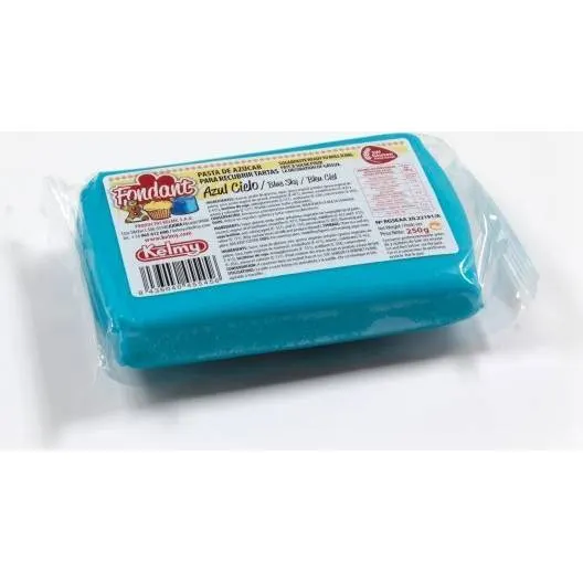 Potahovací hmota Kelmy v odstínu nebeská modř, balení 250 g