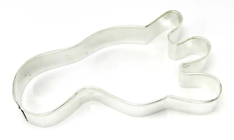 Vykrajovátko na cukroví ve tvaru tlapky z pocínovaného plechu, rozměr 80x40 mm