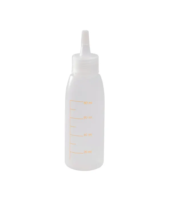 Kulatý plastový dávkovač s hubicí a měrkou o objemu 100 ml pro dortové korpusy